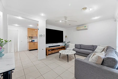 17 Lodestone Place, Eagle Vale, NSW 2558, 5房, 2浴, House