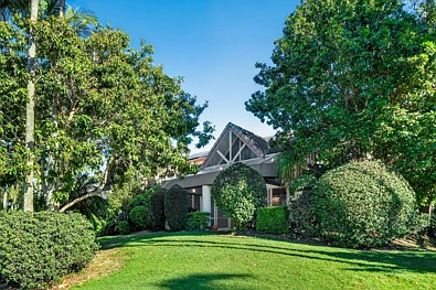 Clear Island Waters 4Moenga Exceptional Value, Position, Potential, Must be Seen