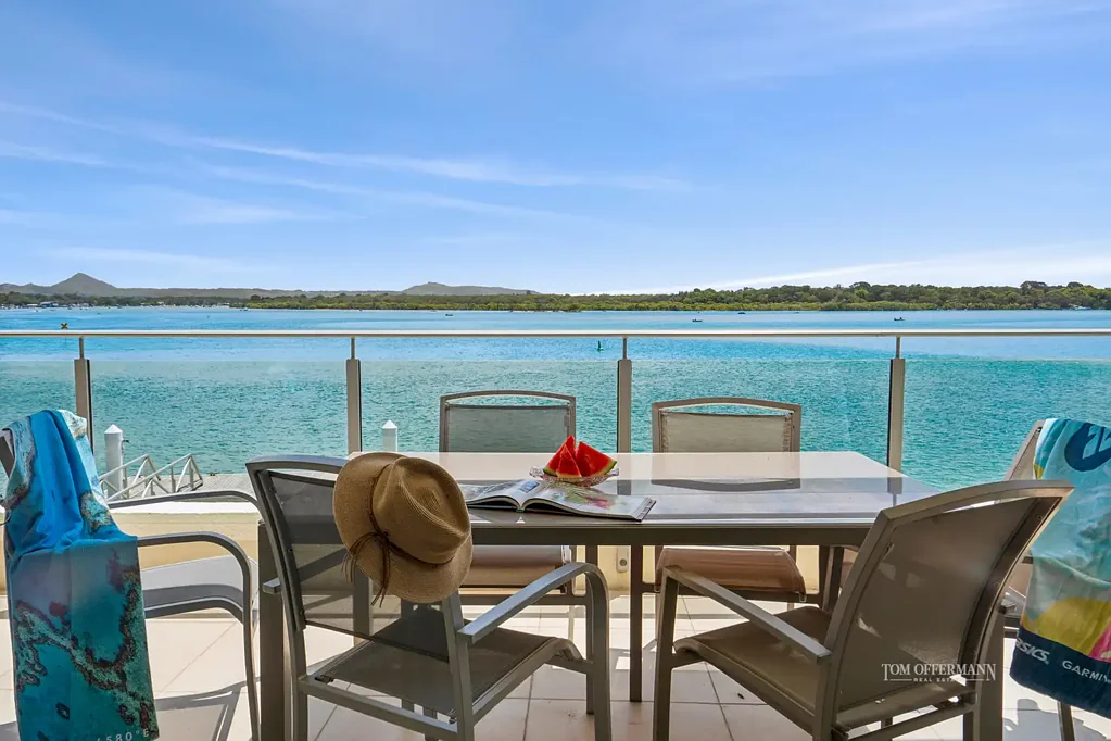 Noosa Heads 3 Bedroom Gull's Views Of The Noosa Waterways