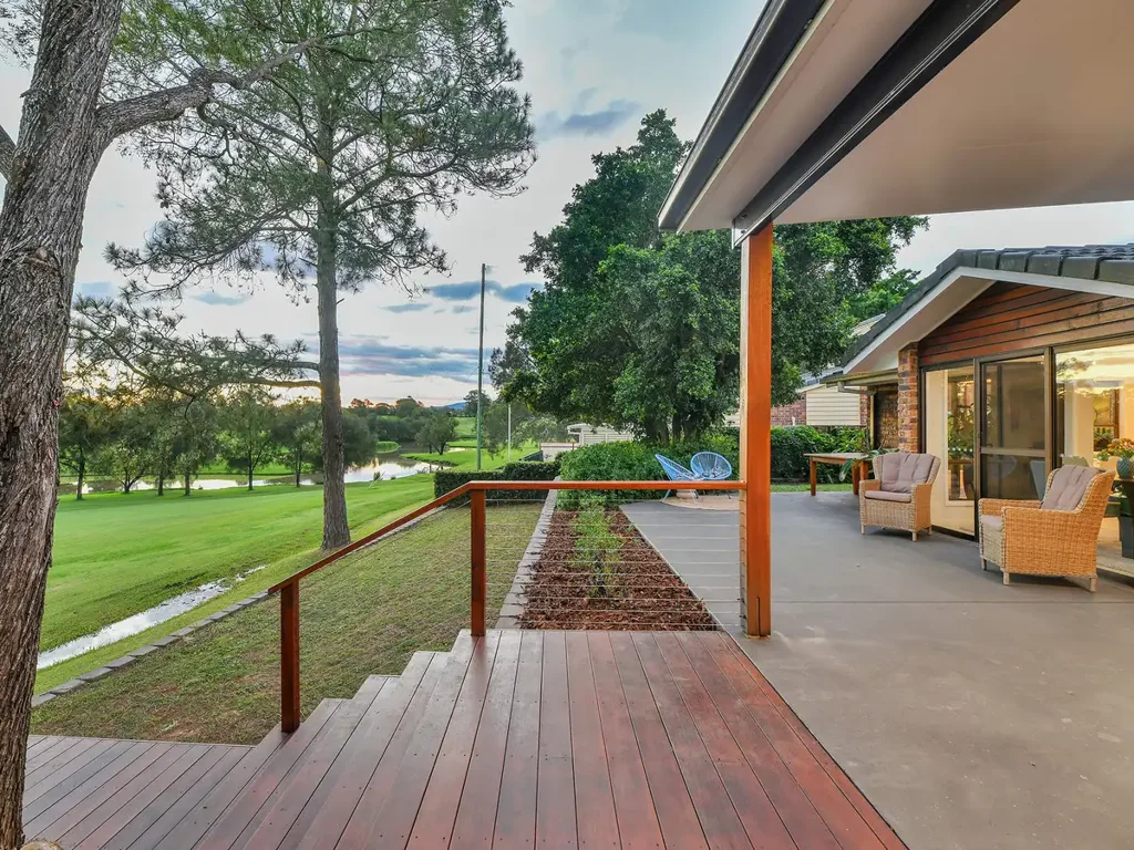 46 Westlake Drive, Mount Ommaney, QLD 4074