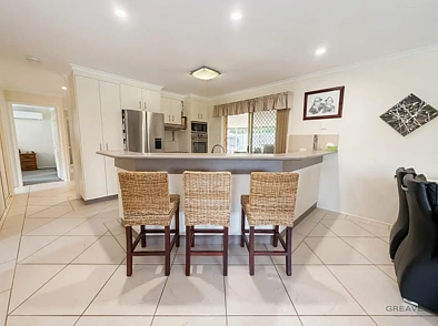 51 Glen Appin Drive, Avoca, QLD 4670, 4 slaapkamers, 2 badkamers, House