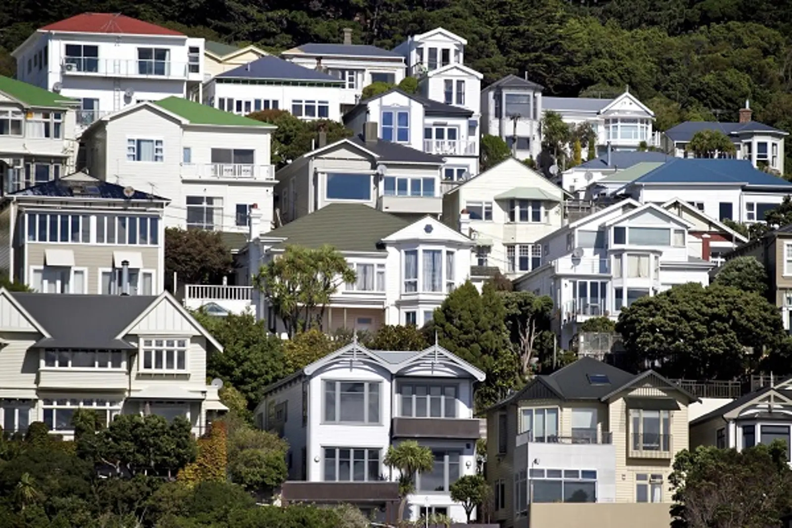 市场房价上涨预期进一步减弱，但利率上行已成共识