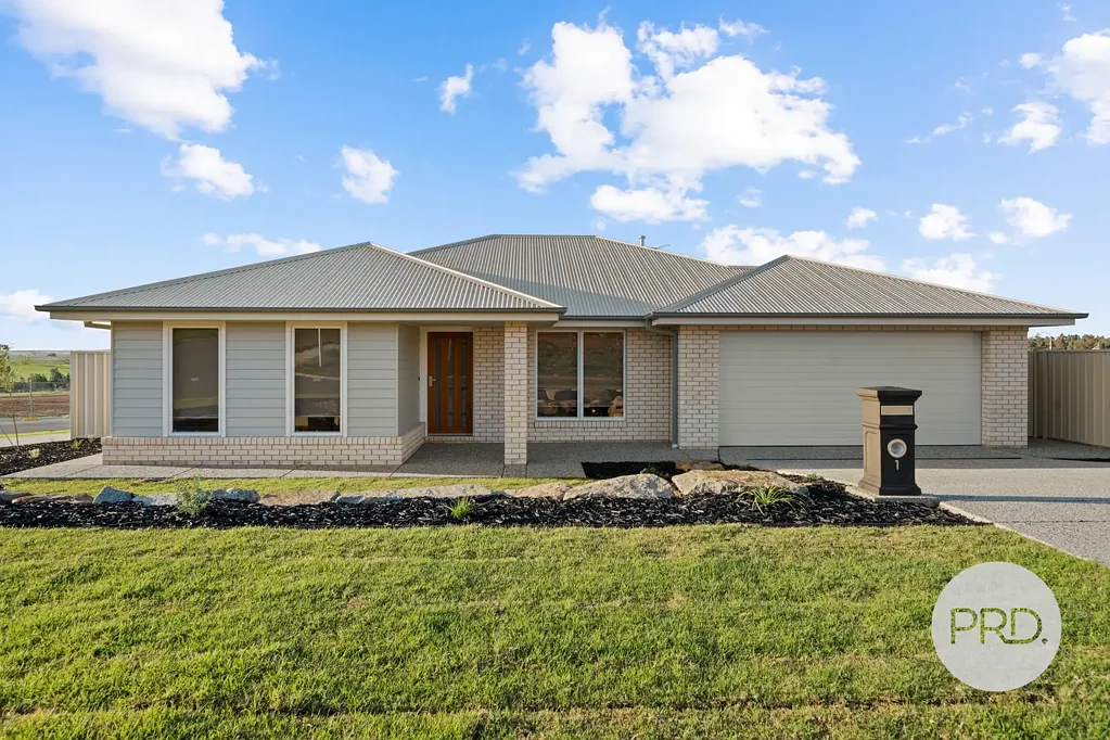 1 Tooleybuc Street, Gobbagombalin, NSW 2650