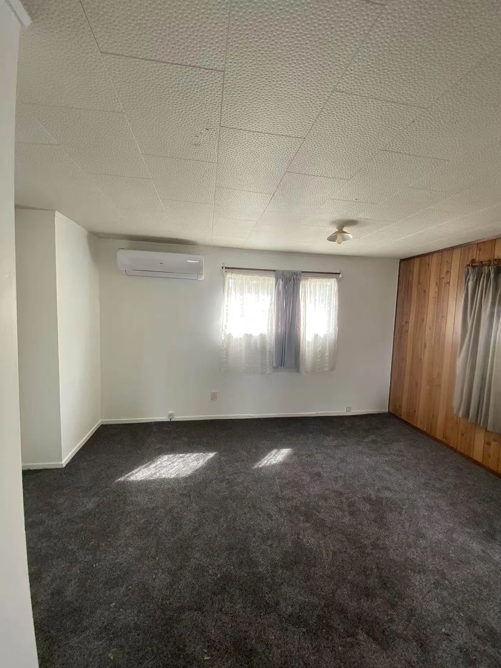 Convenient & Cozy 2-Bedroom Home in Kelston