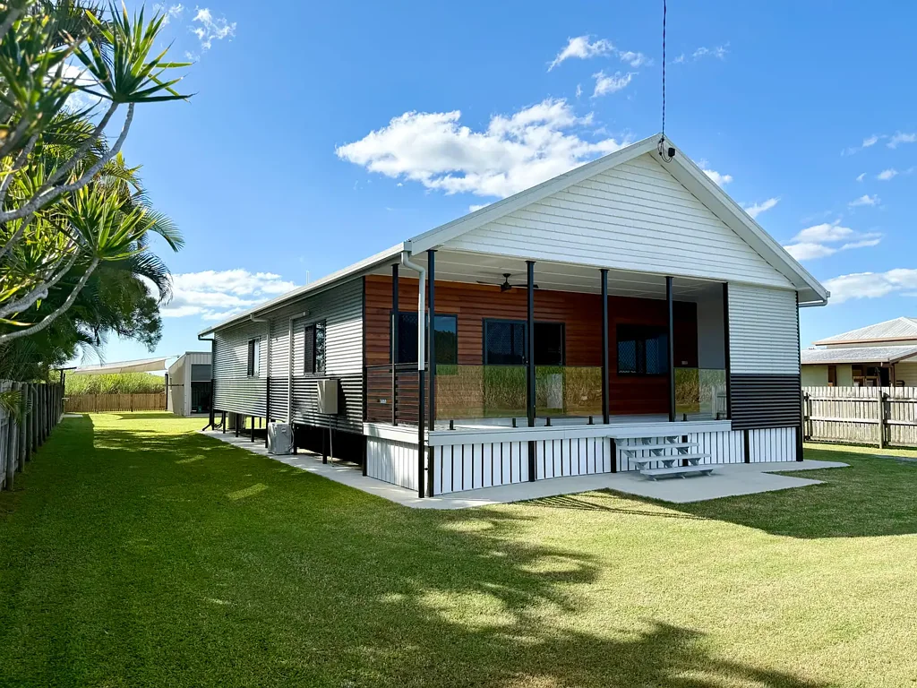 136 Mcintyre Street, Calen, QLD 4798