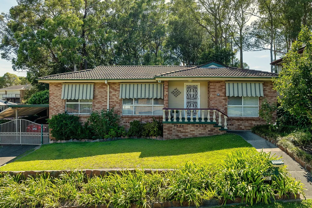 23 Fremantle Drive, Woodrising, NSW 2284