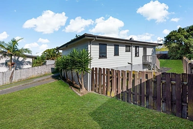 3 Bedroom Home With Outdoor Cabin