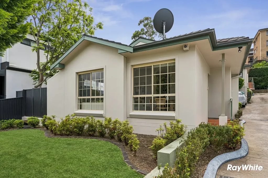 Ryde 3ਬੈੱਡਰੂਮ Spacious 3br townhouse moments from Top Ryde Shopping Centre