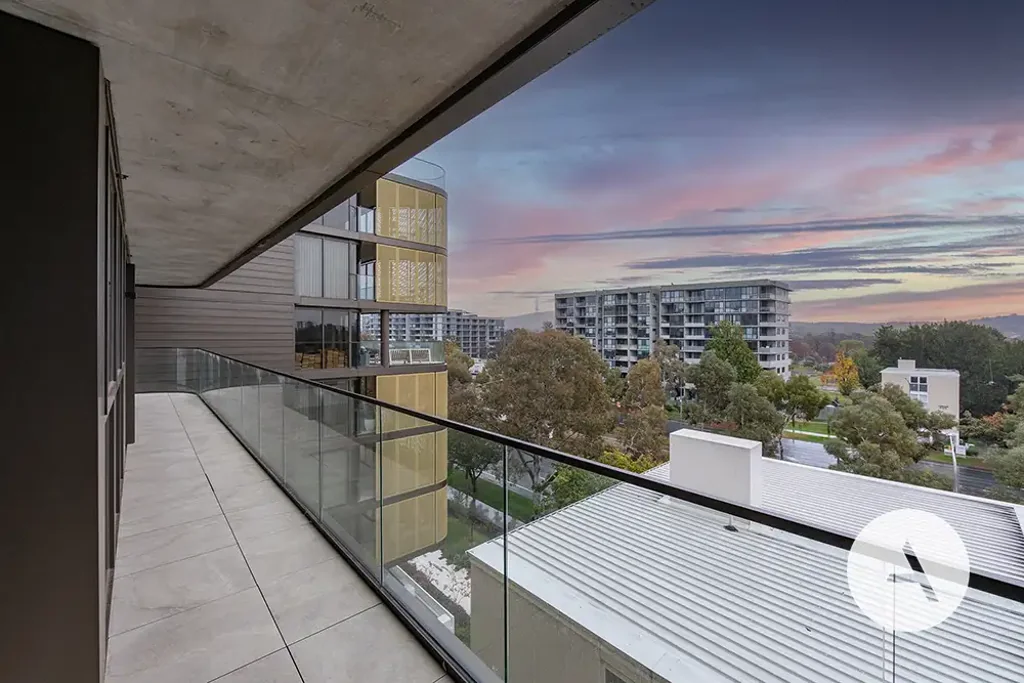 Stylish Apartment Living with Stunning Views