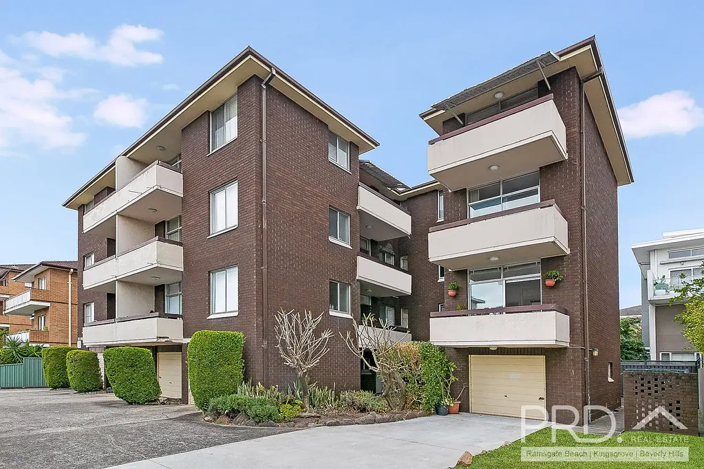 Brighton-Le-Sands 2房  SPACIOUS AND SECURE BEACHSIDE LIVING - WALK TO SHOPS, CAFES AND THE SAND