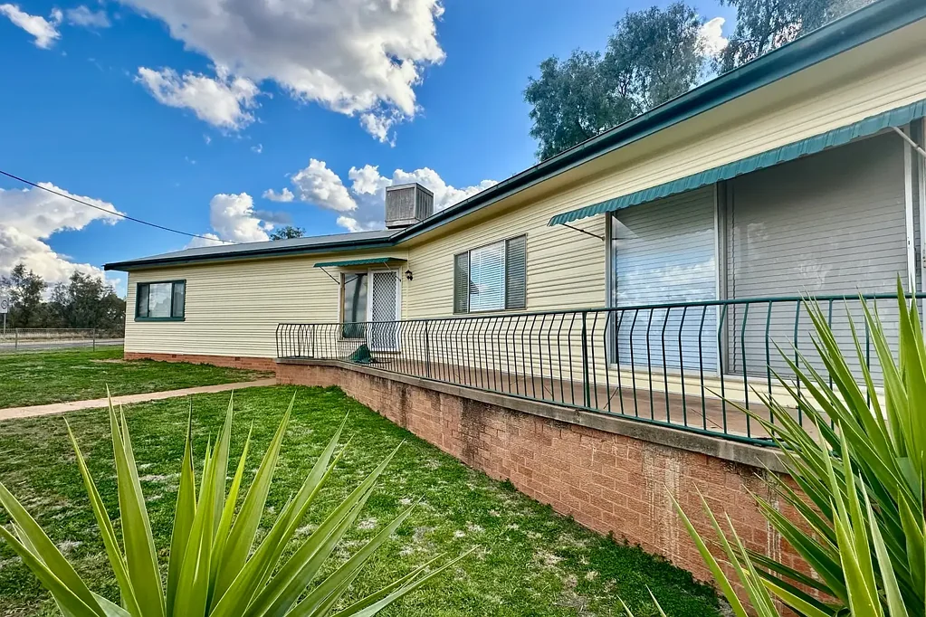 12 Wetherell Crescent, Cobar, NSW 2835