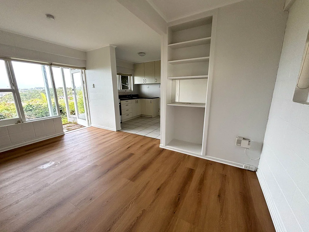 1 Bedroom Delight with Stunning Seaviews