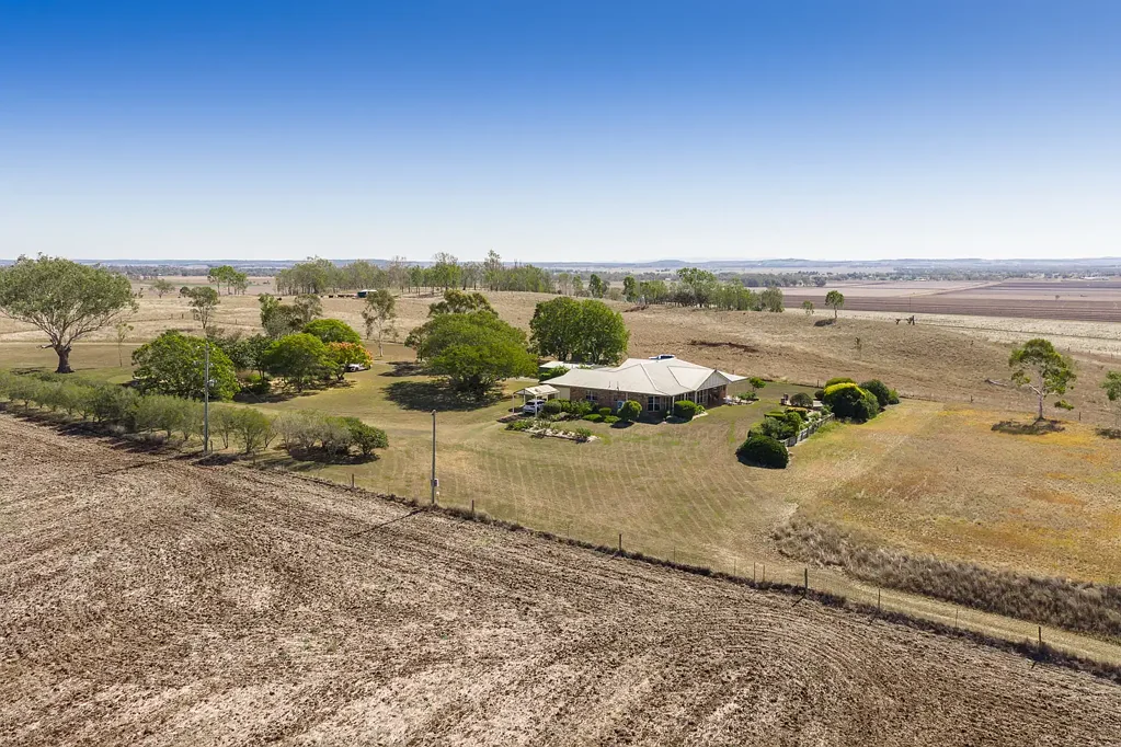 Oakey  "Gothaire" - Productive 132.7* Acre Darling Downs Farm with Toowoomba Views