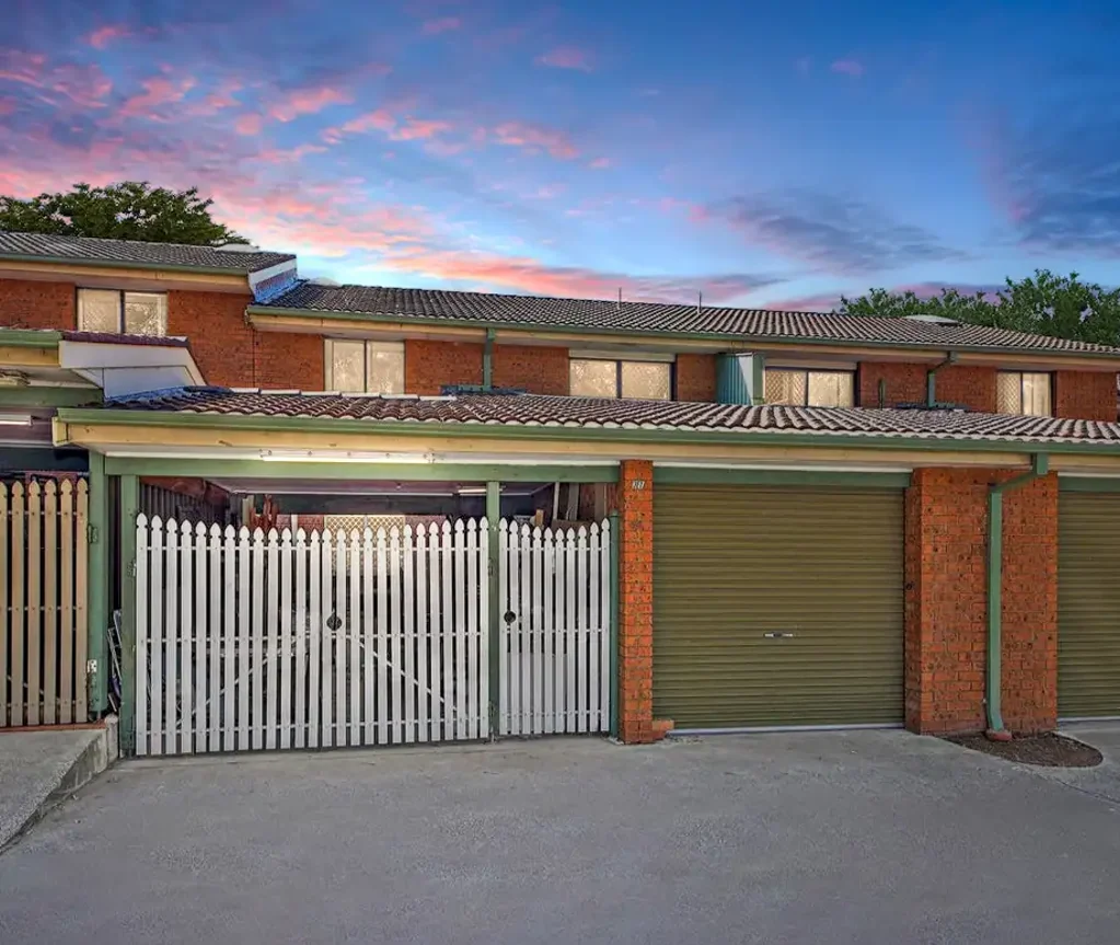 Superb modern townhouse captivating space, comfort and timeless tranquility
