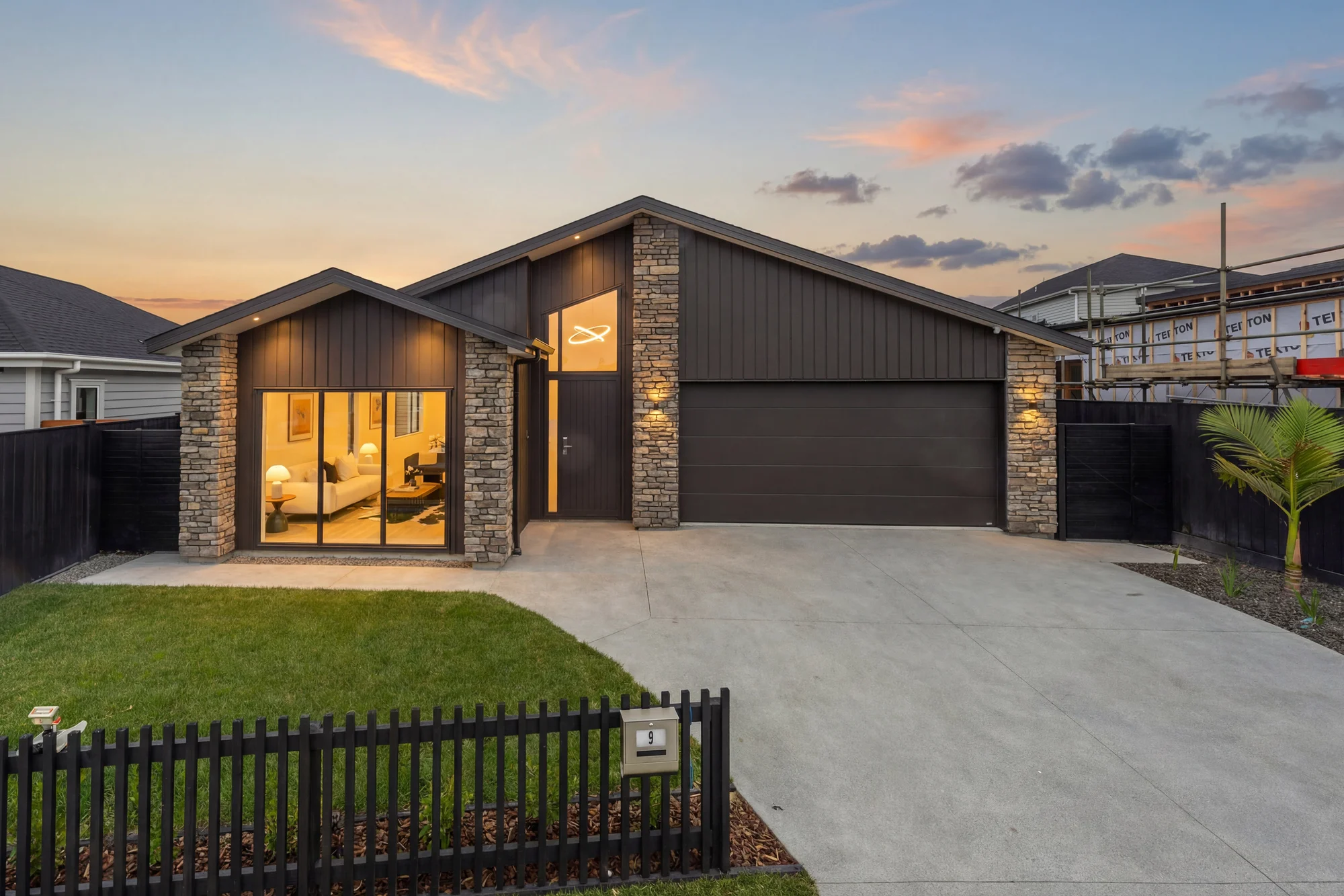 Wainui 5ਬੈੱਡਰੂਮ Unmissable Family Residence