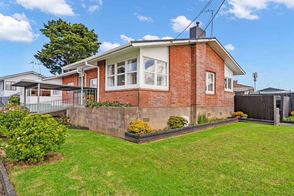 Kamo 2 Bedroom Brick, Kamo Close, Ready to Go