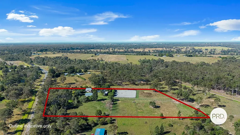 Oakhurst 2 Bedroom Acreage - Ideal for Horses, Family, and Country Living
