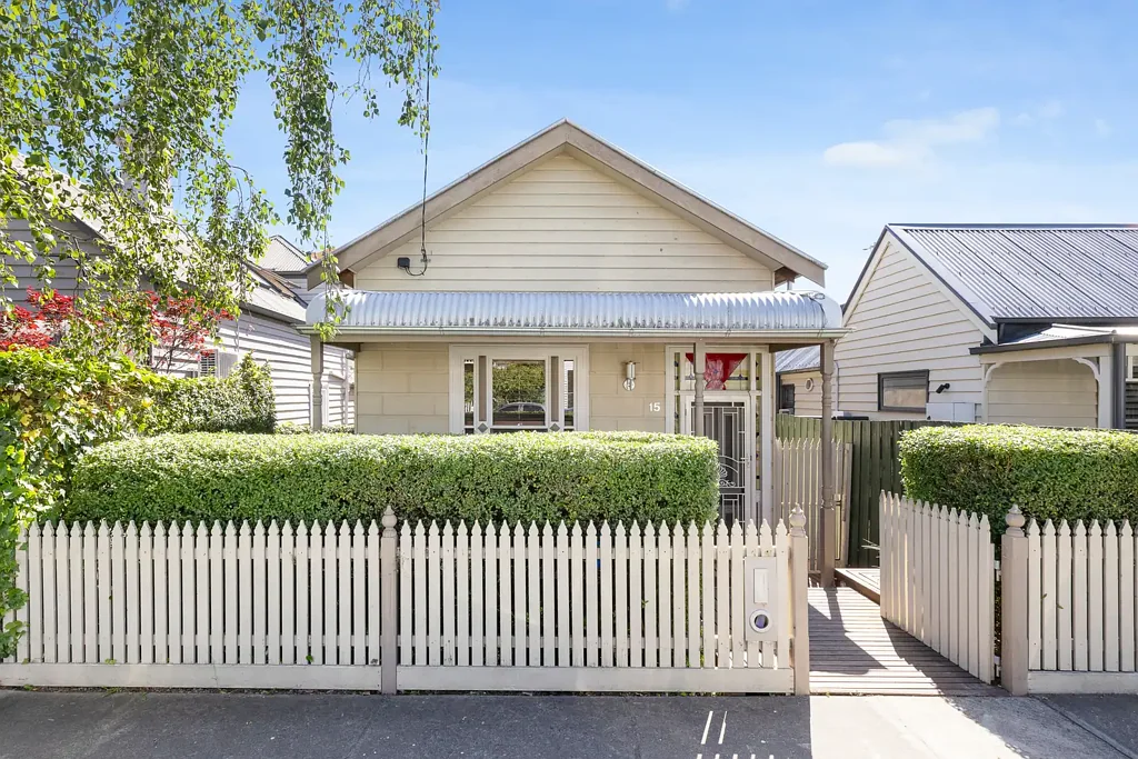 Kew 3Kwarto Picture-Perfect Victorian in Elite School Precinct