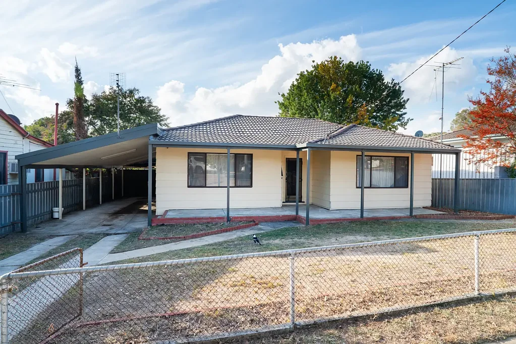 912 Padman Drive, West Albury, NSW 2640