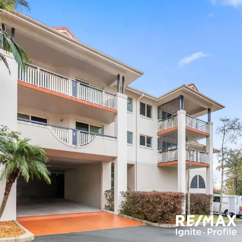 Spacious, Breezy Apartment with Leafy Green Views