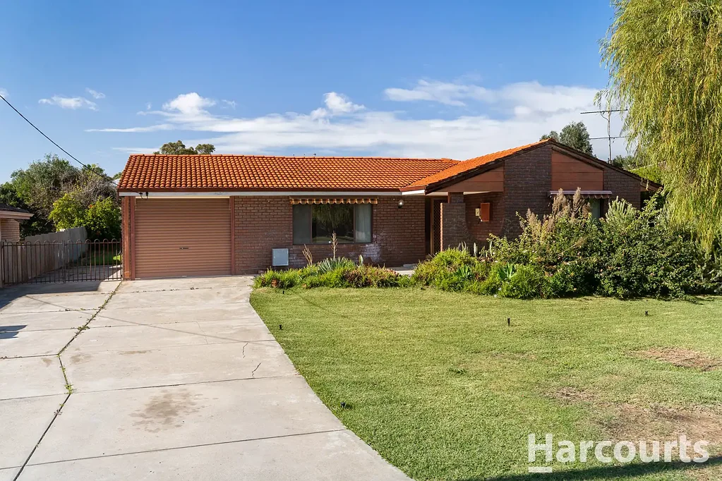 Mandurah 3chambre Spacious Family Living with Workshop & Subdivision Potential