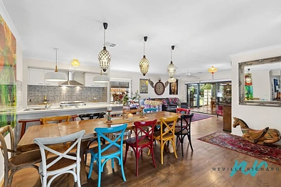 St Leonards 5房  Super Spacious Entertainers Home Close to Town & The Beach