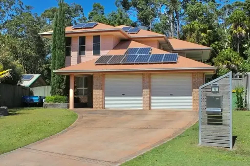 Spacious Family Home in a Quiet Cul-de-Sac