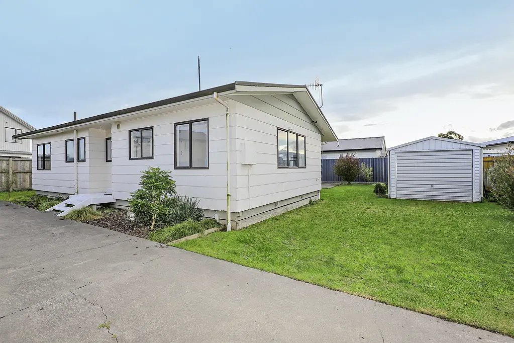 Flaxmere 3部屋 Private And Packed With Potential