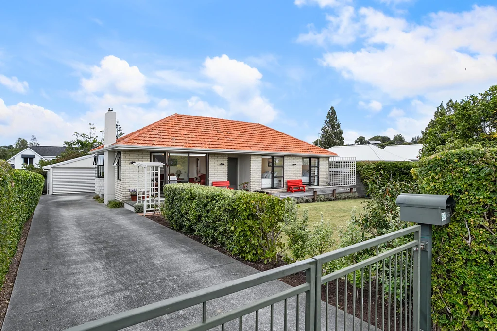 53 Beach Road, Mellons Bay, Manukau City, Auckland