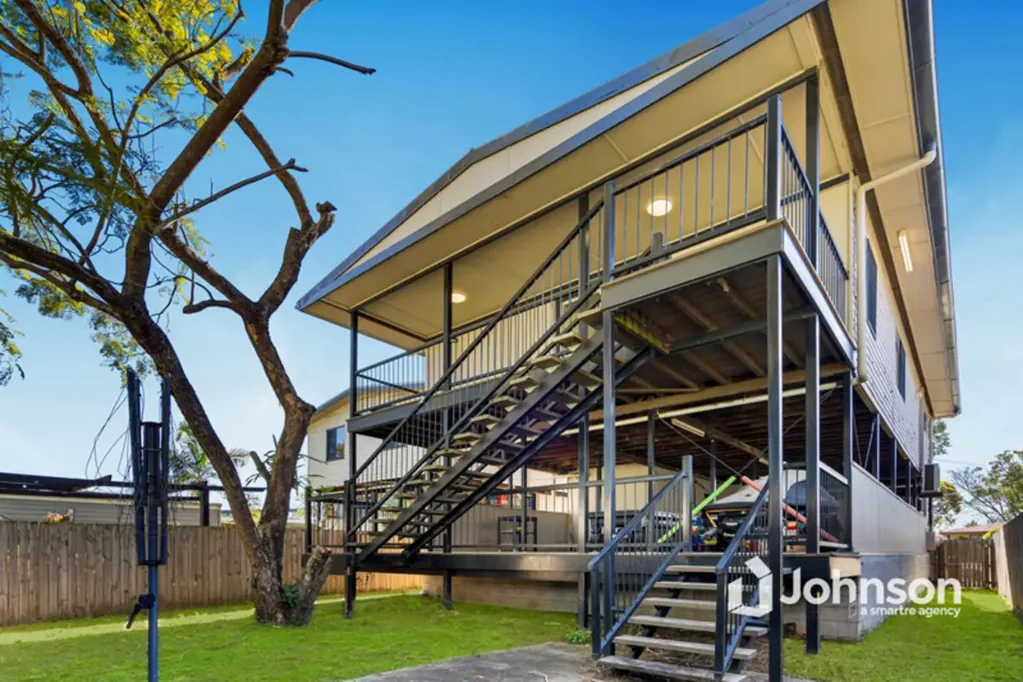 Hemmant 3 Bedroom FAMILY HOME ON ELEVATED BLOCK!