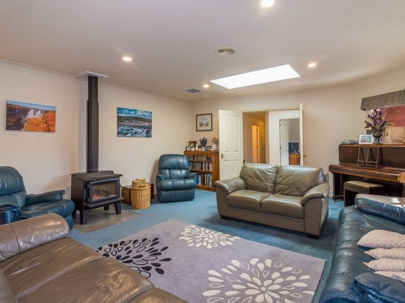 13 Emerald Hill Drive, Birchville, Upper Hutt, 5 침실, 2 욕실