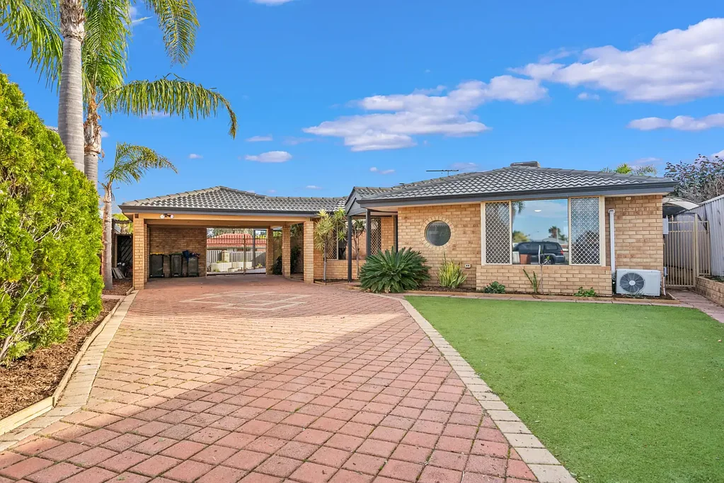 Ballajura 4房  Large Beautifully Renovated Home