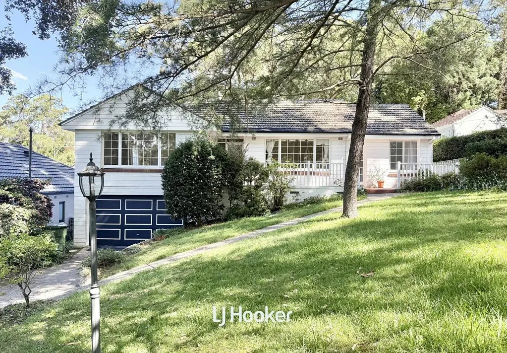 Convenient Location Close to Bus and Schools