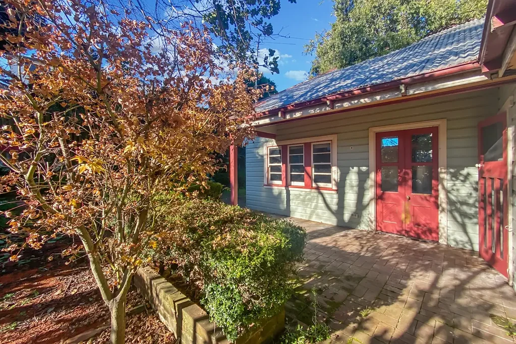 6 month lease only