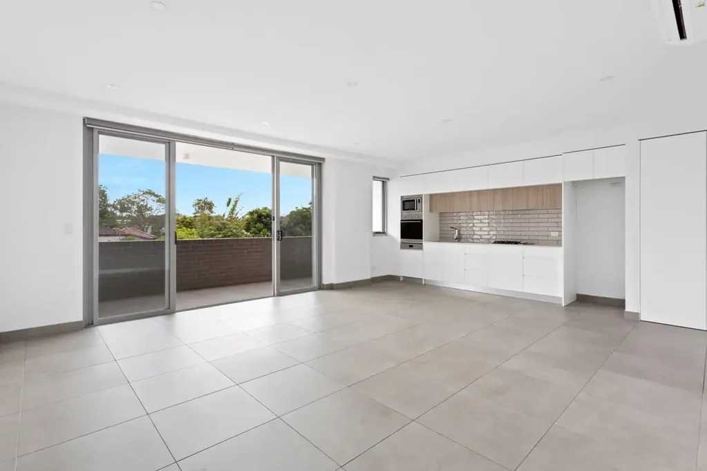 Low-Maintenance Luxury in a Convenient 2-Bedroom Apartment