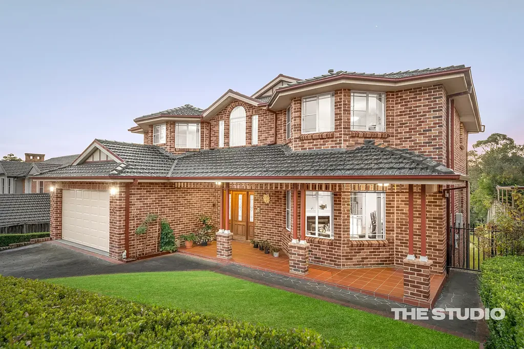 Kellyville 5 Bedroom A Grand Tri-Level Sanctuary Immersed in Bushland Serenity on 1,072 SQM Block