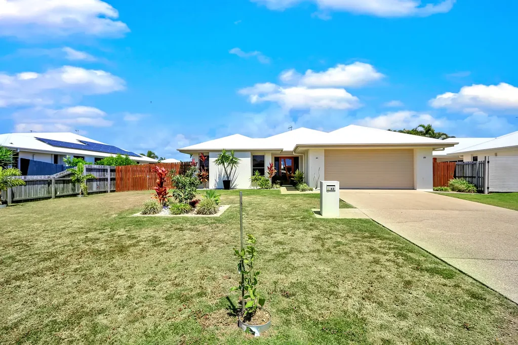 Fully Furnished Coastal Retreat in Bargara