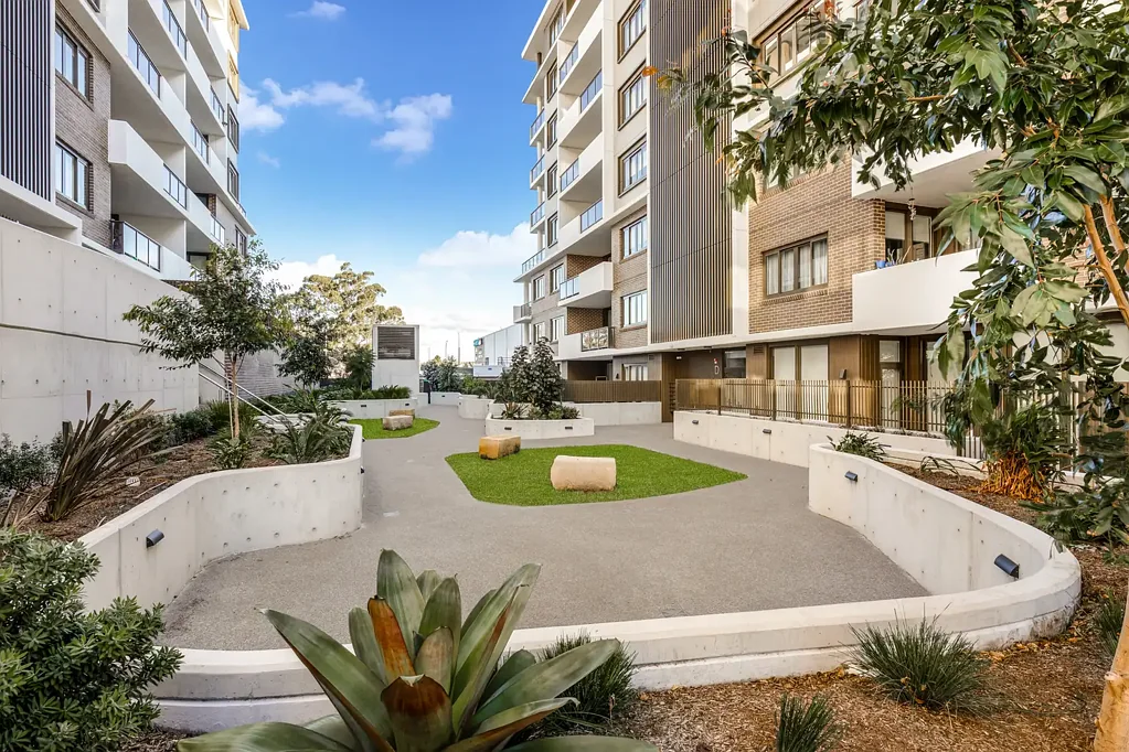 St Marys 2Kwarto HUGE 2 BEDROOM UNIT! | 18 MONTHS OLD!