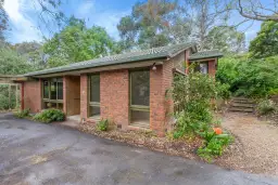 4 Stokes Place, Eltham