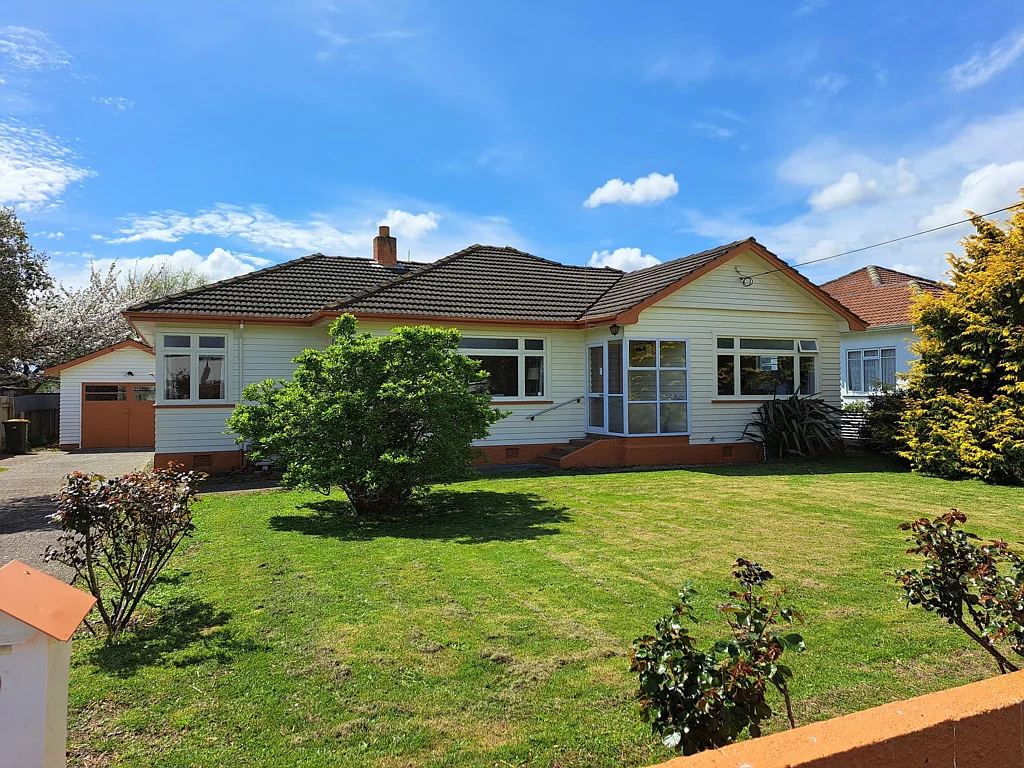 Levin 3침실 Price reduced - opportunity knocks!