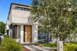 8B Crevelli Street, Reservoir