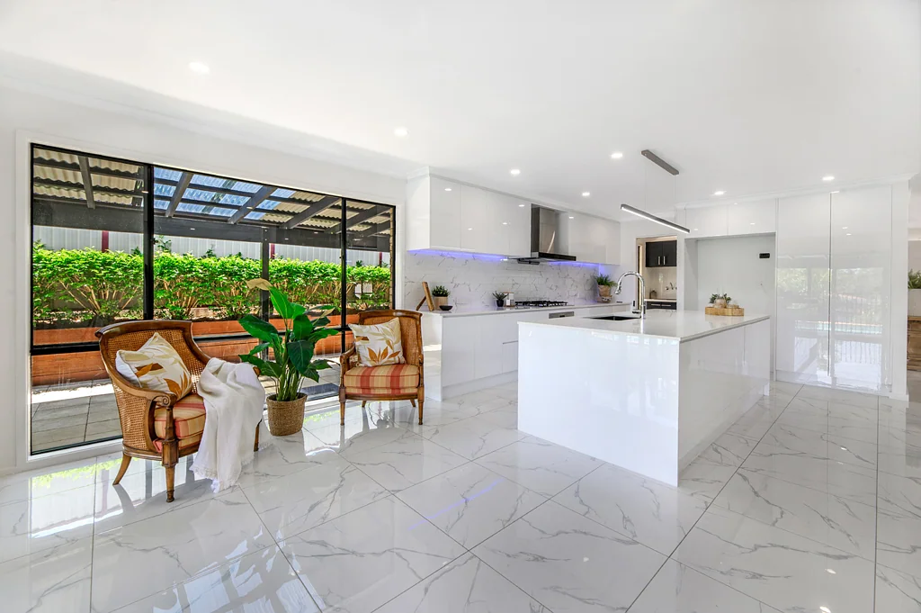 10 Lillywood Circuit, Molendinar, QLD 4214