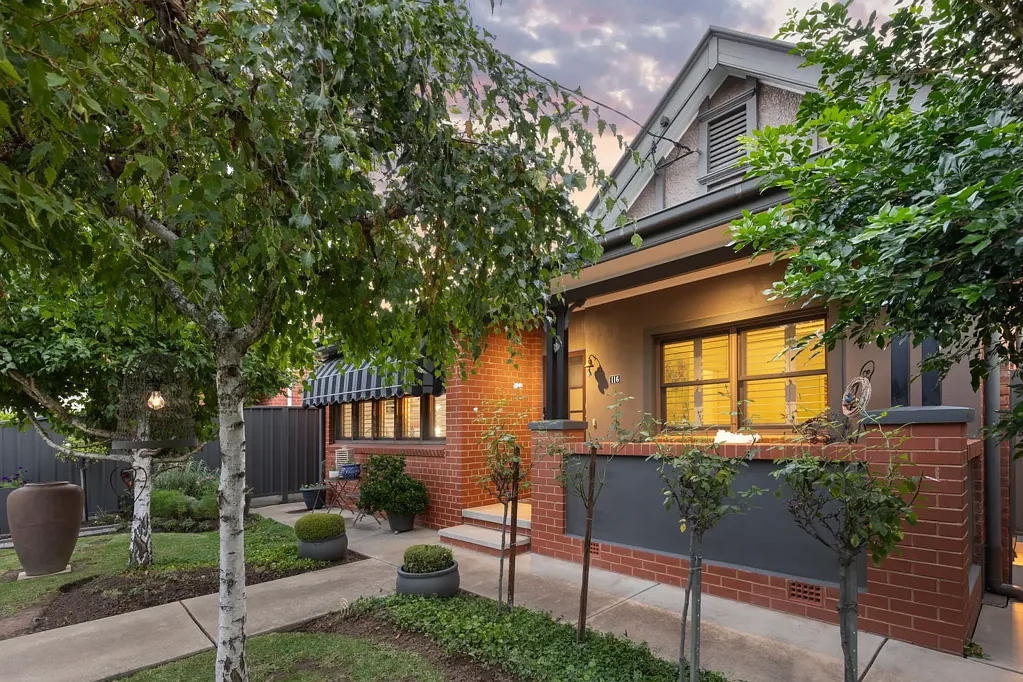 116 Docker Street, Wagga Wagga, NSW 2650