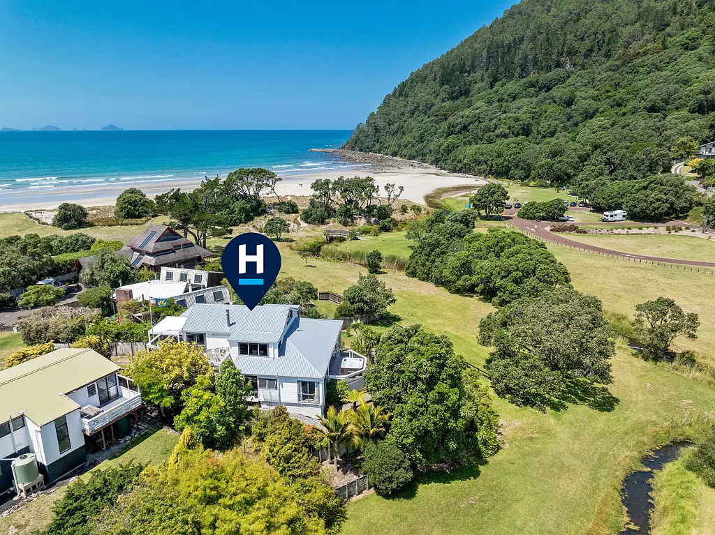 Pauanui 3房  Trifecta - Lockwood, South End, Water Views!!