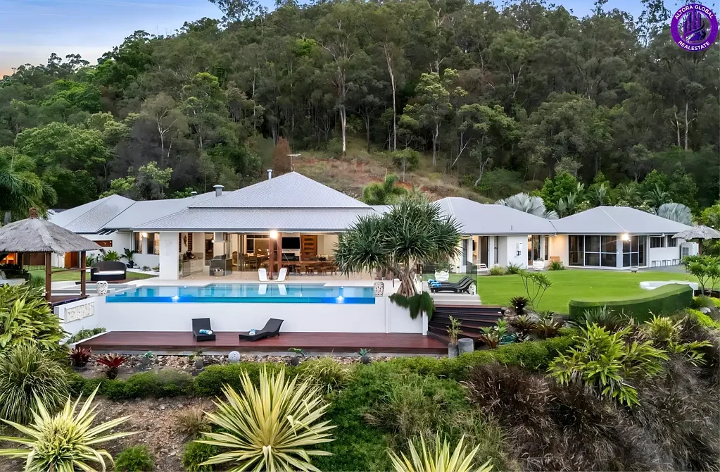Rocksberg 4部屋 Bali-Inspired Acreage Paradise on 40 Acres – Luxury, Lifestyle & Limitless Potential