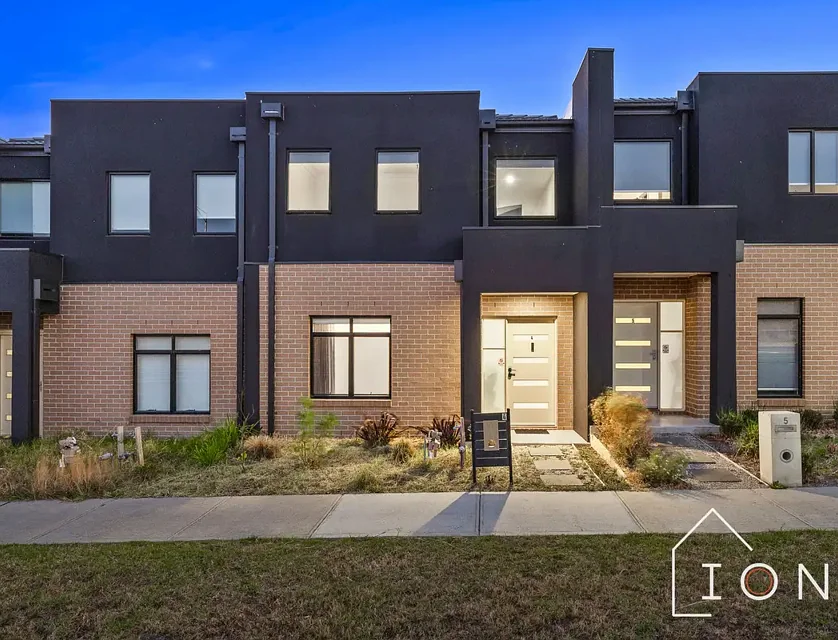 4 Stonethwaite Lane, Clyde North, Traralagon , 4房, 3浴, Townhouse
