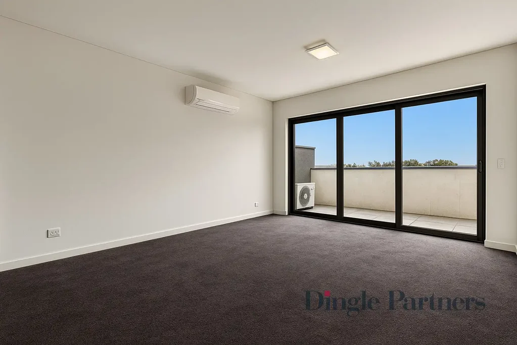 Contemporary & Well Appointed Residence