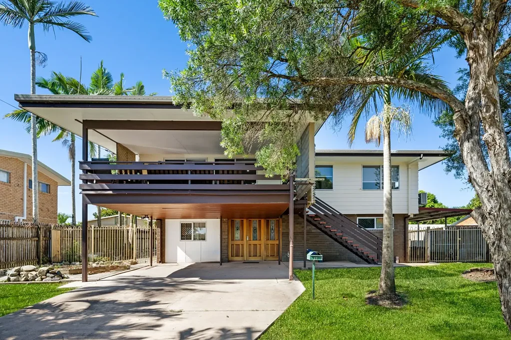 Eimeo 3 Slaapkamer Spacious Family Living in Beachside Eimeo!