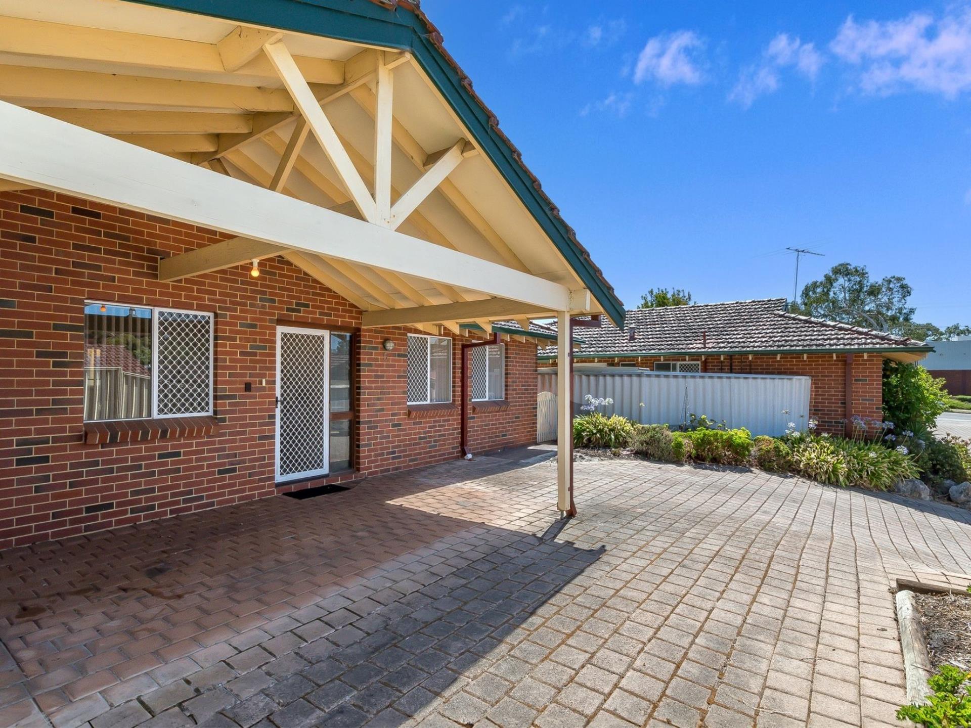 UNIT 5 22 WHITFIELD ST, BASSENDEAN WA 6054, 0部屋, 0バスルーム, House