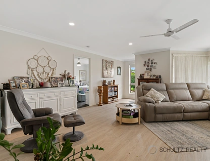 57 Kaiser Drive, Windaroo, QLD 4207, 5房, 3浴, 独立屋